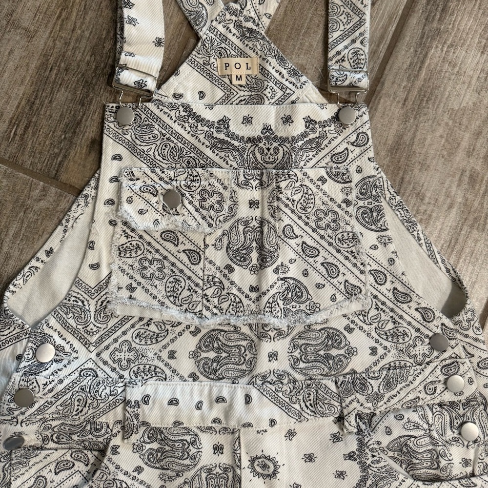 NEW -POL Black and White Paisley Short Overalls